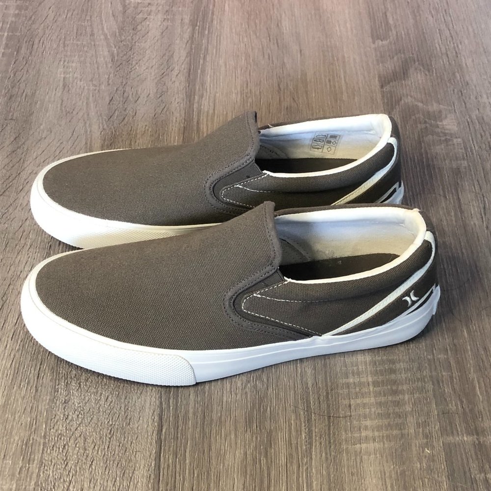 Hurley Mens Slipon Shoes (Grey & White) Size 9